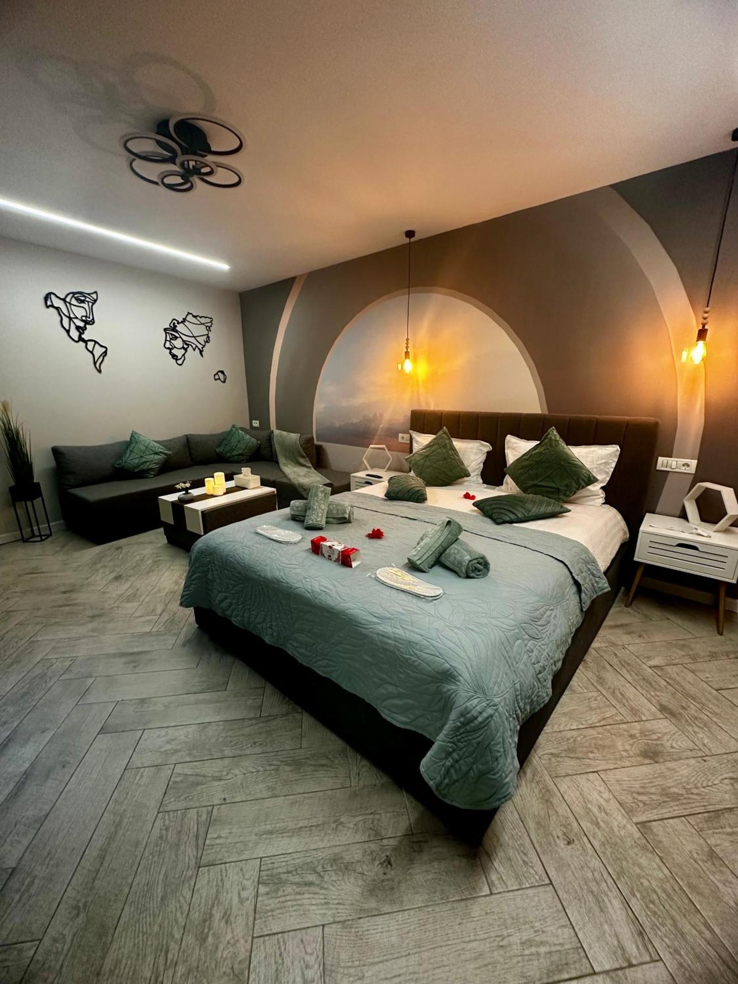 Stay Inn Central Brasov Ap 3 Екстер'єр фото